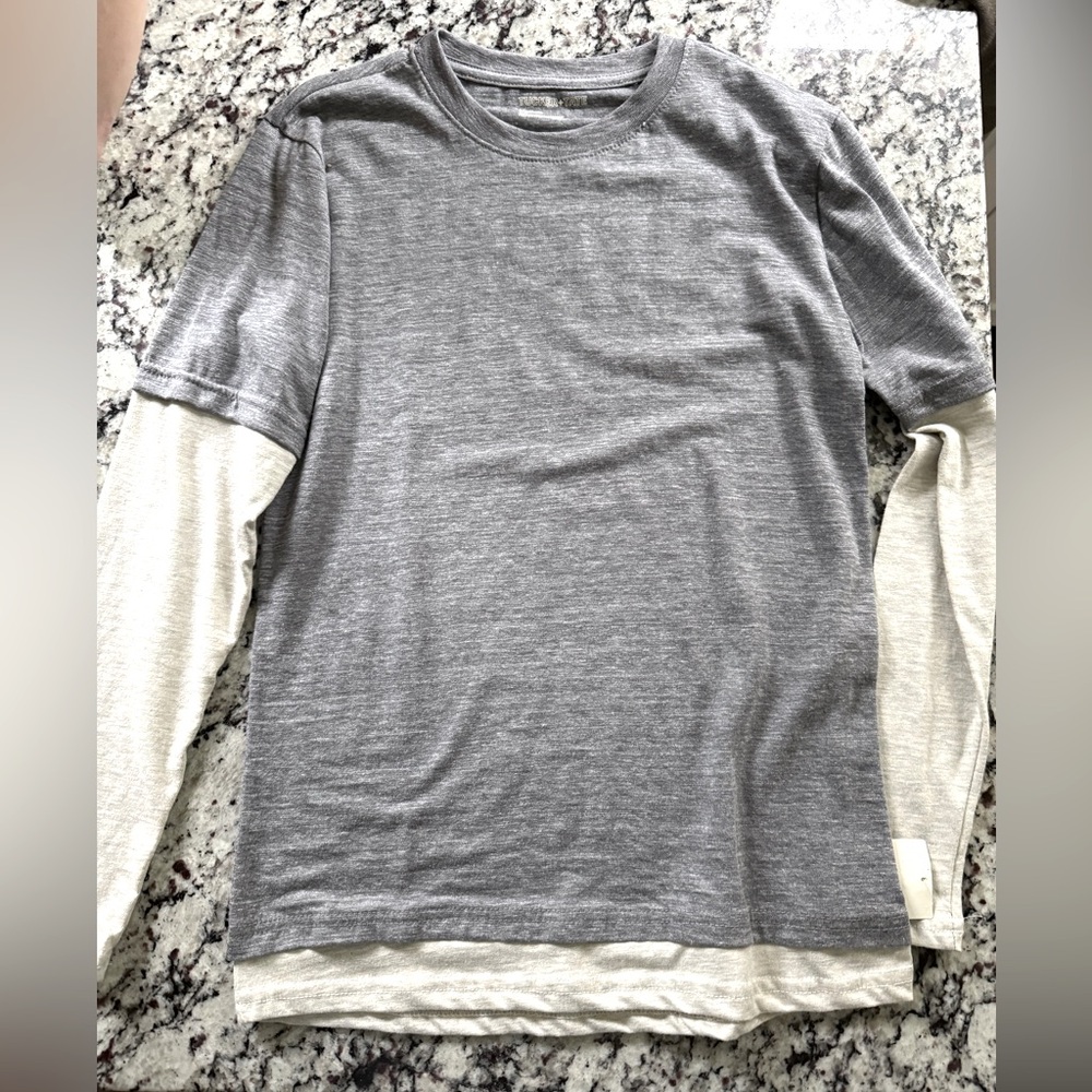 Tucker + Tate long sleeve Youth Small tee